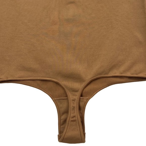 SKIMS Essential Crew Neck Sleeveless Bodysuit NEW Camel XXS/XS - Picture 8 of 13